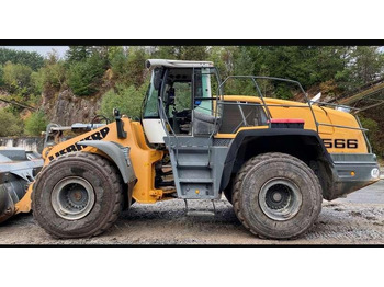 Gumikerekes homlokrakodó LIEBHERR L 566