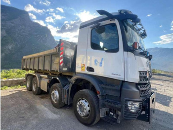 Billenőplatós teherautó MERCEDES-BENZ Arocs 3253