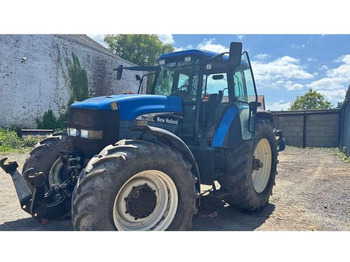 Traktor NEW HOLLAND TM