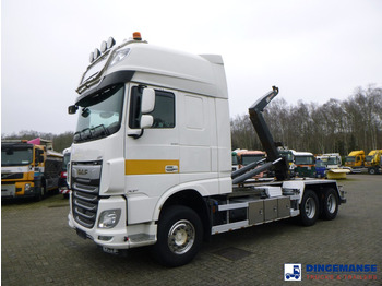 Horgos rakodó teherautó DAF XF 530