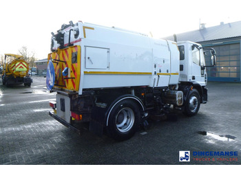 Utcaseprő gép Iveco Eurocargo ML150E22 4x2 Scarab Mistral 6.2 m3 sweeper: 4 kép. Utcaseprő gép Iveco Eurocargo ML150E22 4x2 Scarab Mistral 6.2 m3 sweeper: 4 kép.
