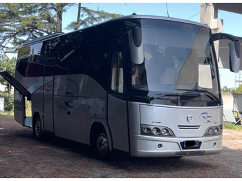 Minibusz IVECO