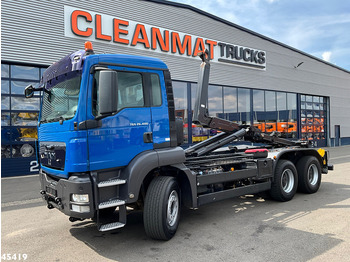 Horgos rakodó teherautó MAN TGS 26.400