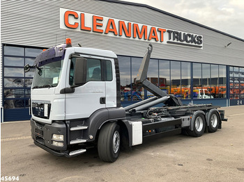 Horgos rakodó teherautó MAN TGS 26.440