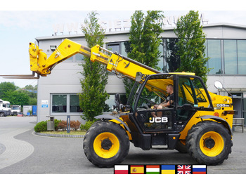 Teleszkópos homlokrakodó JCB