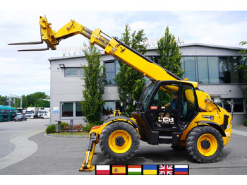 Teleszkópos homlokrakodó JCB