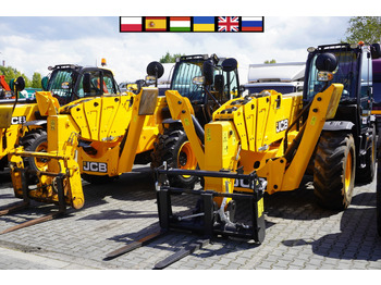 Teleszkópos homlokrakodó JCB