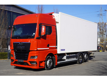 Hűtős teherautó MAN TGX 26.510