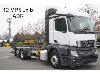 Cserefelépítményes teherautó MERCEDES-BENZ Actros 2545