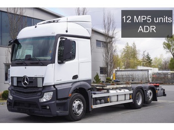Cserefelépítményes teherautó MERCEDES-BENZ Actros 2545