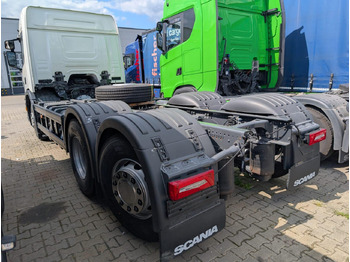 SCANIA P 340 B6x2*4NA / chassis frame / steering axle / CNG / large cab / 8 units lízing SCANIA P 340 B6x2*4NA / chassis frame / steering axle / CNG / large cab / 8 units: 4 kép.