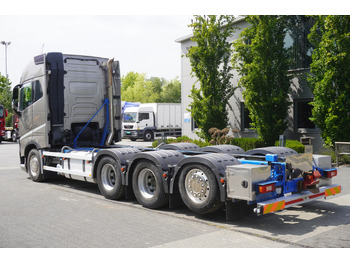 Darus autó VOLVO Volvo FH16 750 8x4x4 / 750 HP! / Frame 685 cm / Steered 4th axle: 4 kép.