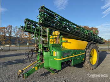 Vontatott permetezők JOHN DEERE 2000 Series