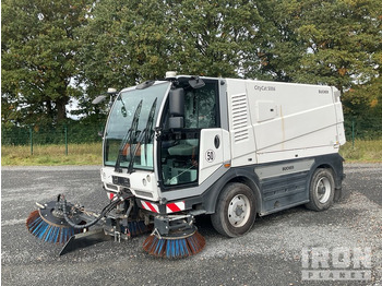 Utcaseprő gép BUCHER