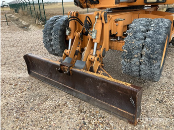 Gumikerekes kotró 2005 Case WX125 Wheel Excavator: 5 kép.