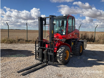 Terepjáró képességű targoncá