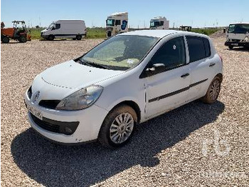 Autó RENAULT