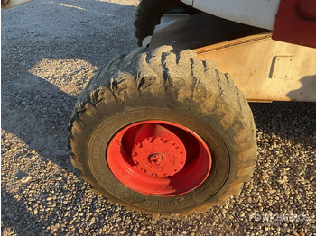 Személyemelő Terex TA64 Telescopic Boom Lift: 3 kép.