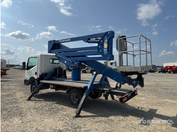 Emelőkosaras teherautó 2017 Nissan Cabstar Cabstar 35.12 2017 Socage DA 324 24 m on Bucket Truck: 3 kép.