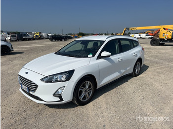 Autó FORD