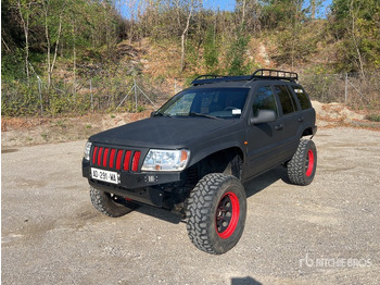 Terepjáró/ SUV JEEP