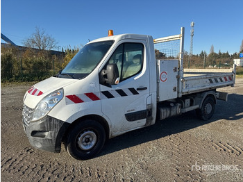 Billenőplatós teherautó RENAULT