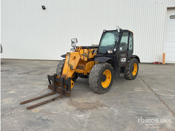 Teleszkópos rakodó JCB