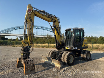 Gumikerekes kotró YANMAR