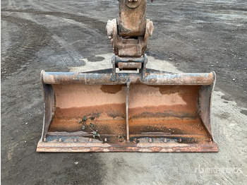 Gumikerekes kotró 1998 Komatsu PW130ES Wheel Excavator: 5 kép.