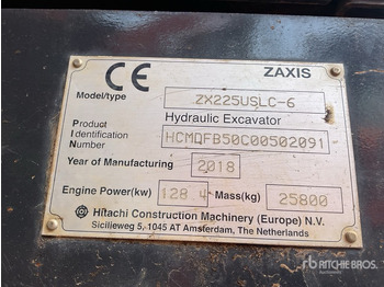 Lánctalpas kotró HITACHI ZX225USLC-6