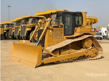 Buldózer CATERPILLAR D6T