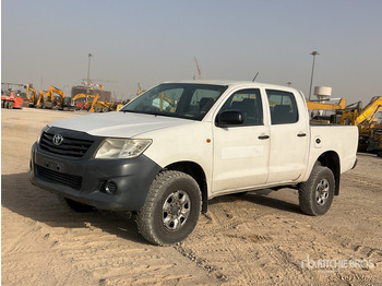 Pickup TOYOTA Hilux