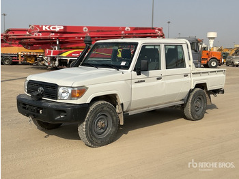 Pickup TOYOTA Land Cruiser
