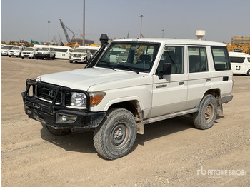 Terepjáró/ SUV TOYOTA Land Cruiser