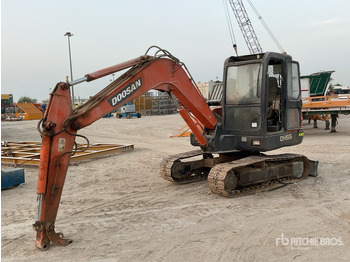 Minikotró DOOSAN DH55