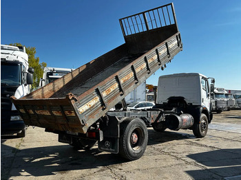 Billenőplatós teherautó Mercedes-Benz SK 1733 V6 4X2 Tipper Spring/Spring EPS Manual Gearbox: 4 kép. Billenőplatós teherautó Mercedes-Benz SK 1733 V6 4X2 Tipper Spring/Spring EPS Manual Gearbox: 4 kép.