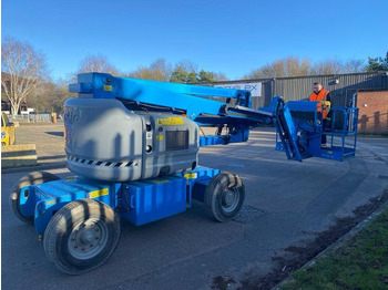 Személyemelő Genie Z 45/25 J BI: 2 kép. Személyemelő Genie Z 45/25 J BI: 2 kép.