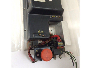 ECU - Anyagmozgató gép Control Box: 5 kép. ECU - Anyagmozgató gép Control Box: 5 kép.