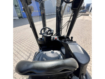 Elektromos targonca Linde E18PH (386-02) EVO: 5 kép. Elektromos targonca Linde E18PH (386-02) EVO: 5 kép.