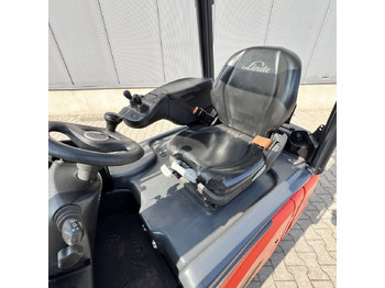 Elektromos targonca Linde E18PH (386-02) EVO: 4 kép. Elektromos targonca Linde E18PH (386-02) EVO: 4 kép.