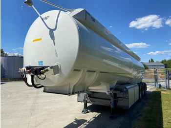 Tartályos félpótkocsi LAG