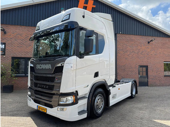 Nyergesvontató SCANIA R 500