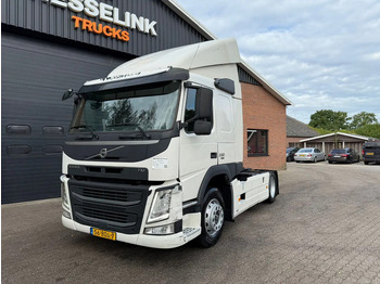 Nyergesvontató VOLVO FM 330