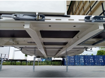 Ponyvás felépítmény Krone BDF-System, 7.820 mm lang.: 5 kép. Ponyvás felépítmény Krone BDF-System, 7.820 mm lang.: 5 kép.