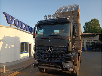 Billenőplatós teherautó MERCEDES-BENZ Arocs 3246