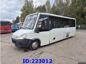 Távolsági busz IVECO Daily 50c18