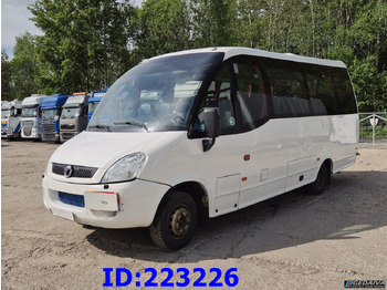 Távolsági busz IVECO Daily 70c17