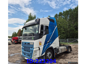 Nyergesvontató VOLVO FH13 460