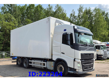 Hűtős teherautó VOLVO FH13 460
