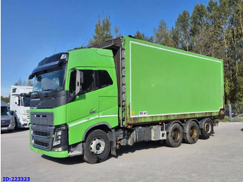 Dobozos felépítményű teherautó VOLVO FH16 750